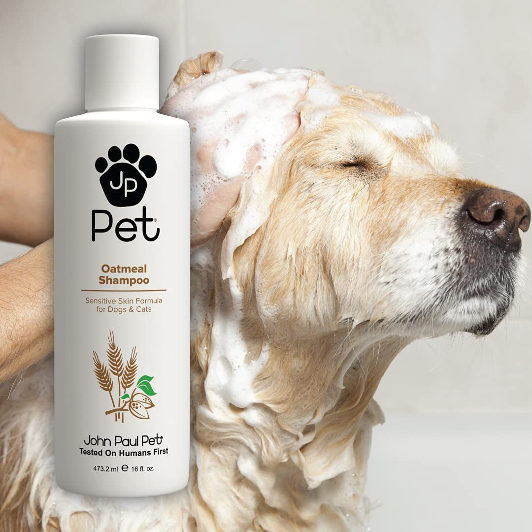 Oatmeal Shampoo for Dogs & Cats, Aloe Formula for Sensitive Skin, Soothes Itchy/Dryness, pH Balanced, Cruelty-Free, Paraben-Free (Made in USA)